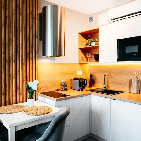 Apartman River View- Old Town Ac By Stayly *